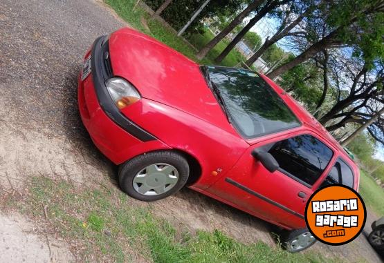 Autos - Ford Fiesta 2000 GNC 215000Km - En Venta