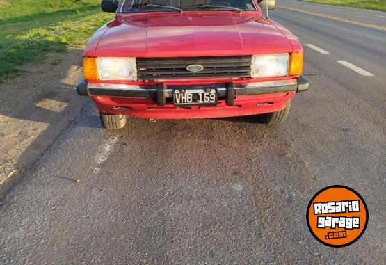 Autos - Ford Tauno 2.0 1984 Nafta 75000Km - En Venta