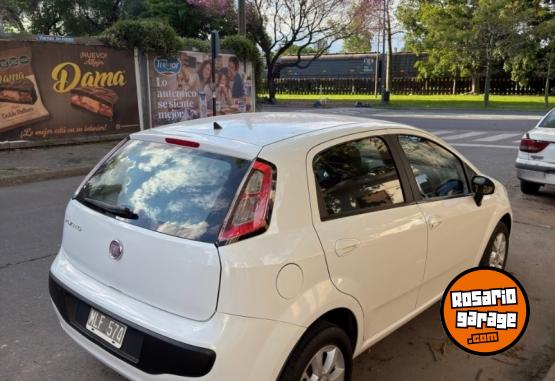 Autos - Fiat Punto attractive 2013 Nafta 145000Km - En Venta