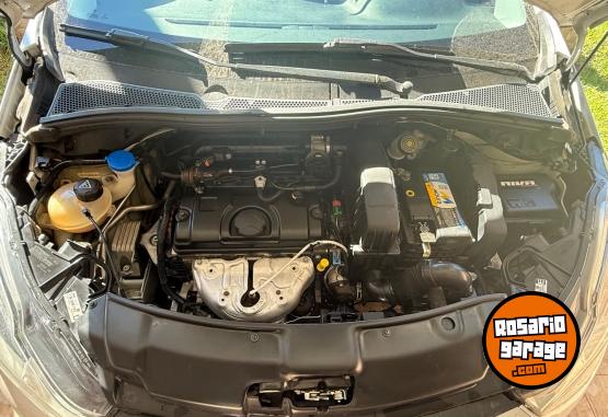 Autos - Peugeot 208 active 2017 Nafta 104000Km - En Venta