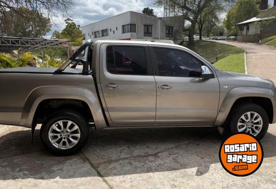 Camionetas - Volkswagen AMAROK 20TD 4X2 DC COMFOR 2020 Diesel 165000Km - En Venta