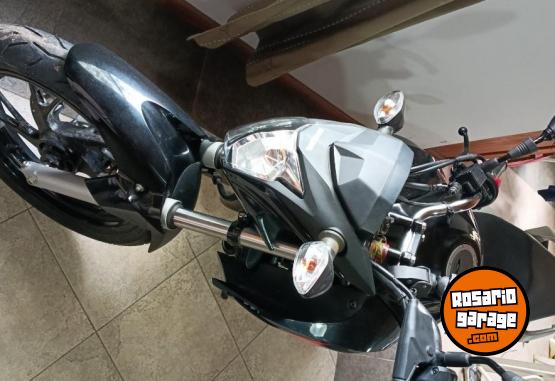 Motos - Honda twister 2022 Nafta 1400Km - En Venta