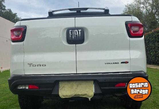 Camionetas - Fiat Toro volcano 4x4 2017 Diesel 125000Km - En Venta