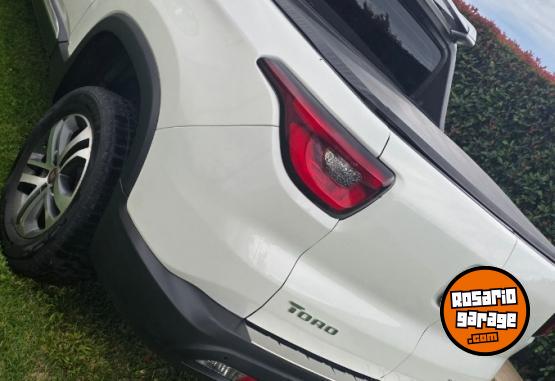 Camionetas - Fiat Toro volcano 4x4 2017 Diesel 125000Km - En Venta