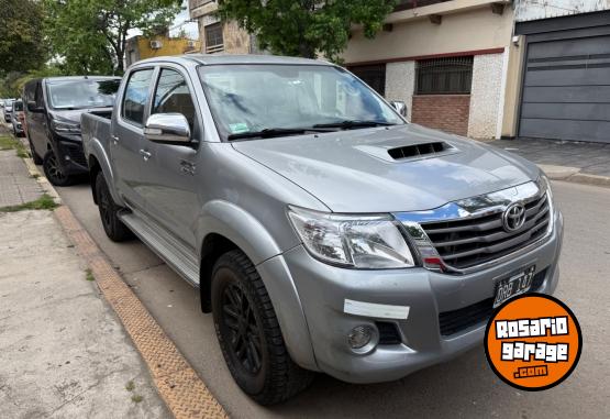 Camionetas - Toyota Hilux SRV 4x2 2015 Diesel 230000Km - En Venta