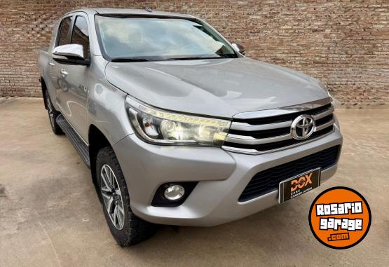 Camionetas - Toyota Hilux 2.8 SRX 4X4 TDI 2017 Diesel - En Venta