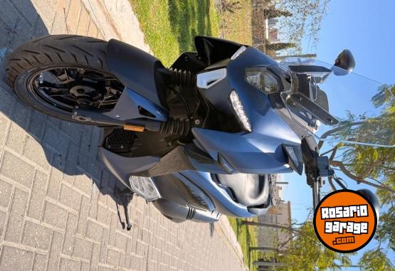 Motos - Zontes 310m 2024 Nafta 7000Km - En Venta