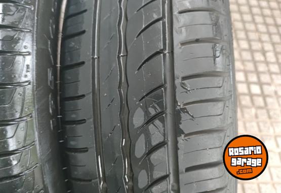 Accesorios para Autos - Llantas 15 Peugeot 208 con Cubiertas SemiNuevas. $450.000 las 4. NO BAJO PRECIO - En Venta