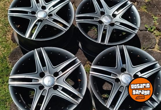 Accesorios para Autos - Llantas - En Venta