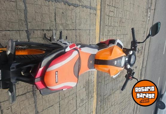 Motos - Honda CB 190 REPSOL 2017 Nafta 24000Km - En Venta