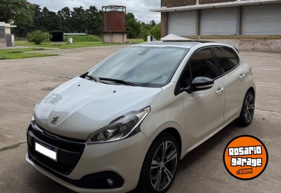 Autos - Peugeot 208 GT 2018 Nafta 104000Km - En Venta