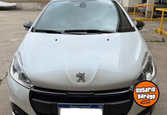 Autos - Peugeot 208 GT 2018 Nafta 104000Km - En Venta