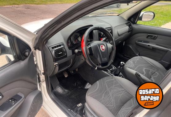 Autos - Fiat Siena 2014 GNC 195000Km - En Venta