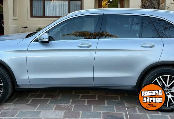 Autos - Mercedes Benz GLC300 4Matic AMG Line 2017 Nafta 62000Km - En Venta