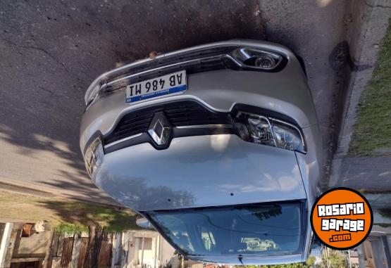 Autos - Renault Logan privilege 1.6 16v 2017 Nafta 71417Km - En Venta