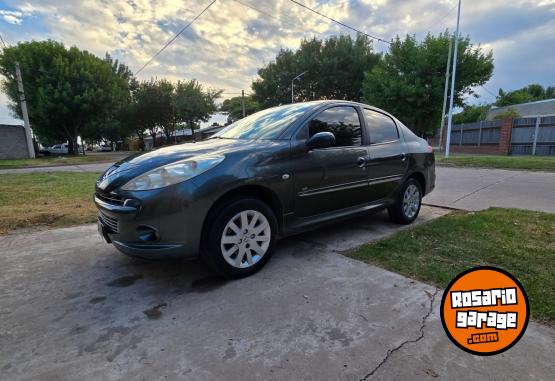 Autos - Peugeot 207 2013 Diesel 141000Km - En Venta