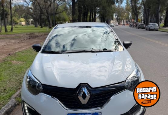 Autos - Renault Captur life 2021 Nafta 113000Km - En Venta