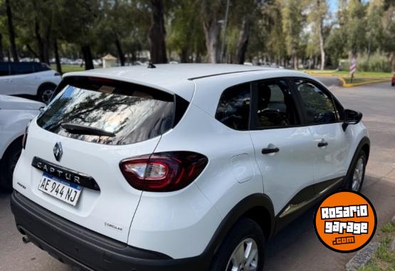 Autos - Renault Captur life 2021 Nafta 113000Km - En Venta
