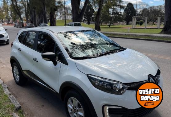 Autos - Renault Captur life 2021 Nafta 113000Km - En Venta
