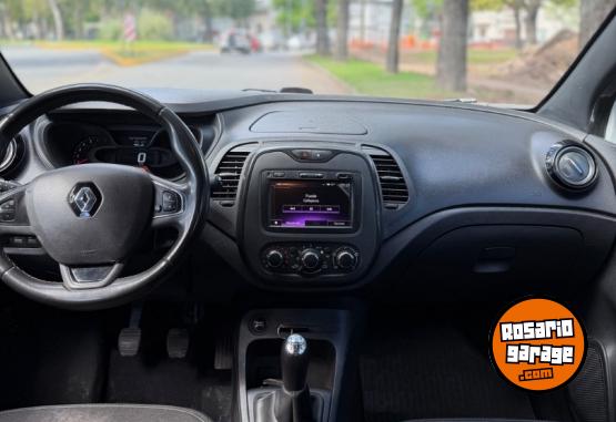 Autos - Renault Captur life 2021 Nafta 113000Km - En Venta