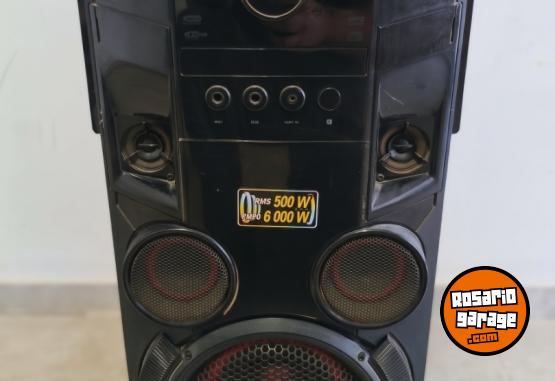 Electrónica - Minicomponente LG XBOOM 500W RMS - Bluetooth, Karaoke, Luces LED - En Venta