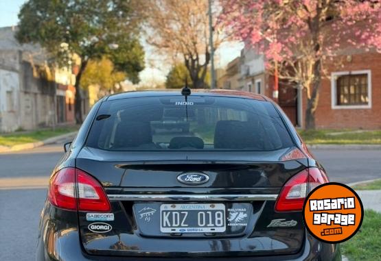Autos - Ford Fiesta Kinetic 2011 GNC 225000Km - En Venta