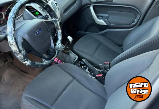 Autos - Ford Fiesta Kinetic 2011 GNC 225000Km - En Venta