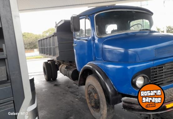 Camiones y Grúas - Vocador - En Venta