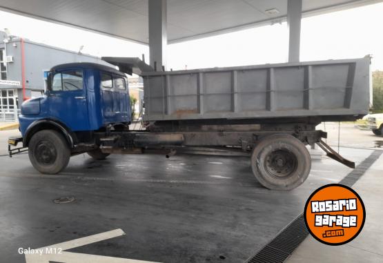 Camiones y Grúas - Vocador - En Venta