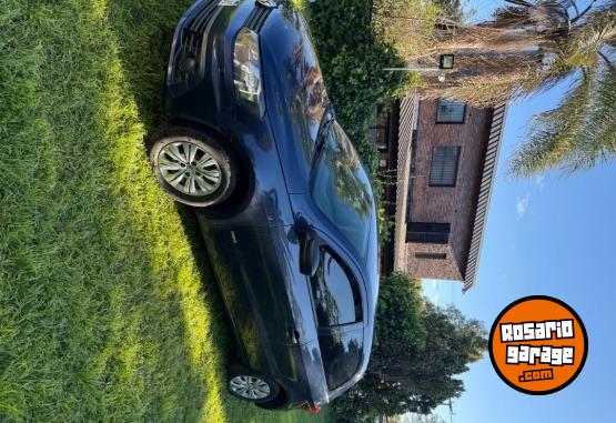 Autos - Volkswagen GOL TREND 2017 Nafta 120000Km - En Venta