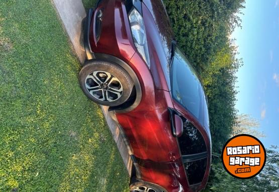Autos - Honda HRV 2015 Nafta 130000Km - En Venta