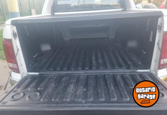 Camionetas - Volkswagen Amarok V6 2024 Diesel 26000Km - En Venta