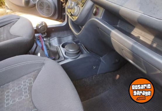 Autos - Fiat Uno Atractive 2013 Nafta 189890Km - En Venta