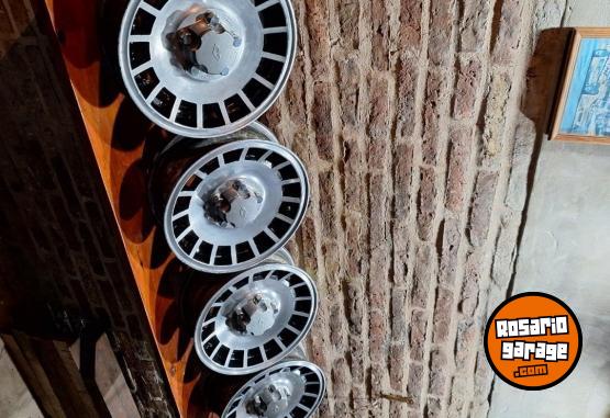 Accesorios para Autos - Llantas ford falcon - En Venta