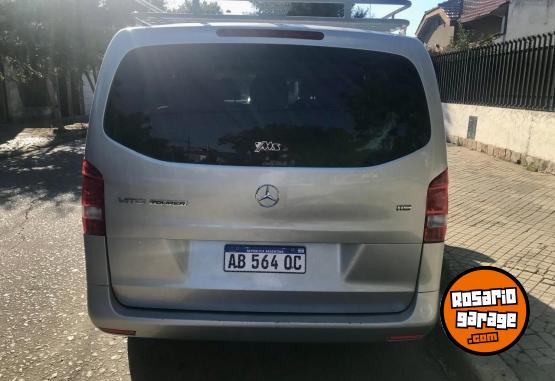 Utilitarios - Mercedes Benz 2017 Vito Tourer 2017 Nafta 248149Km - En Venta