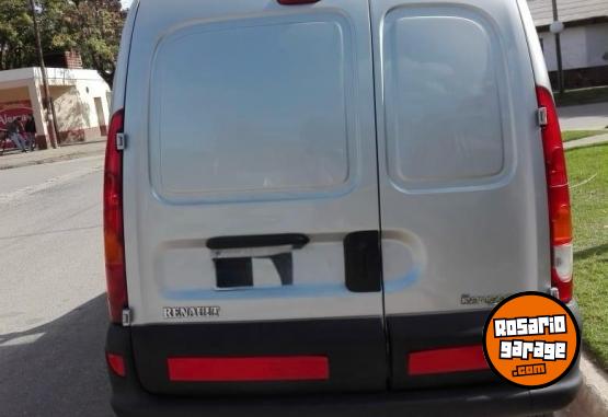 Utilitarios - Renault kangoo furgon 2012 Nafta 111Km - En Venta