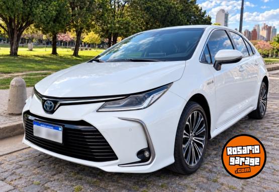 Autos - Toyota COROLLA SEG HYBRID 1.8 eC 2022 Electrico / Hibrido 109000Km - En Venta