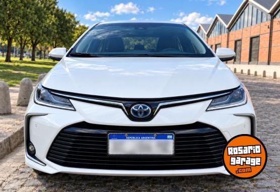 Autos - Toyota COROLLA SEG HYBRID 1.8 eC 2022 Electrico / Hibrido 109000Km - En Venta