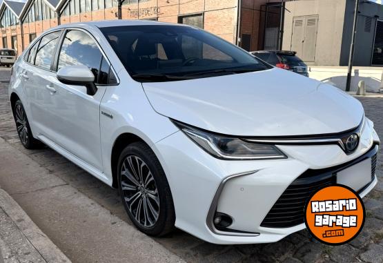 Autos - Toyota COROLLA SEG HYBRID 1.8 eC 2022 Electrico / Hibrido 109000Km - En Venta