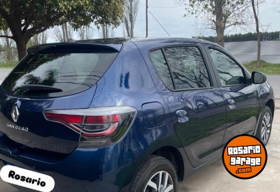 Autos - Renault INTENS 1.6 2023 Nafta 41000Km - En Venta