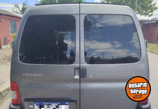 Utilitarios - Peugeot Partner 2020 Diesel 114000Km - En Venta