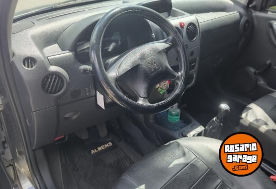 Utilitarios - Peugeot Partner 2020 Diesel 114000Km - En Venta