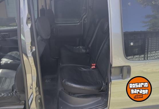 Utilitarios - Peugeot Partner 2020 Diesel 114000Km - En Venta
