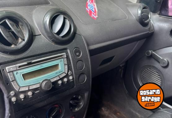 Autos - Ford Fiesta 2010 GNC 190000Km - En Venta