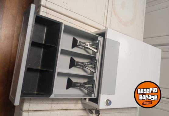 Otros - Excelente Caja Registradora Lipari Como Nueva con Las Dos Llaves - En Venta