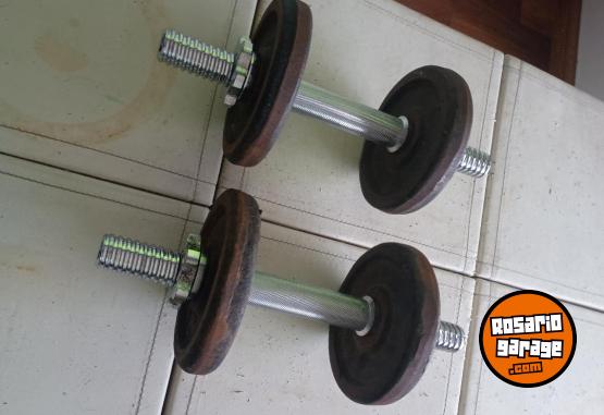 Deportes - Excelente Par de Mancuernas con Rosca Marca MIR con 10 Kg de Discos de Fundici�n - En Venta
