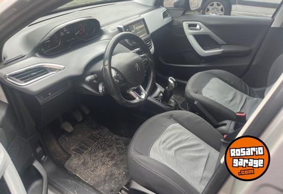 Autos - Peugeot 208 allure 2015 Nafta 120000Km - En Venta