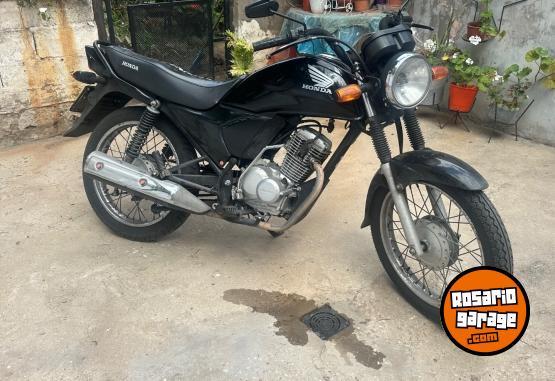 Motos - Honda Cb1 125 2013 Nafta 53999Km - En Venta