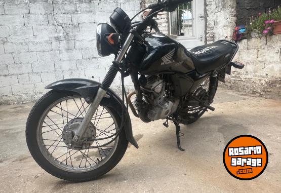 Motos - Honda Cb1 125 2013 Nafta 53999Km - En Venta
