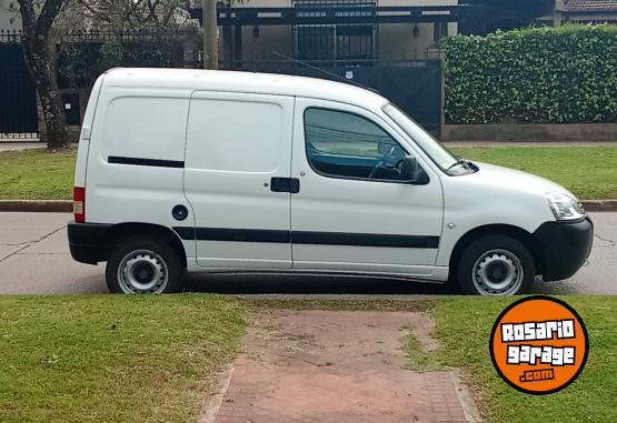 Utilitarios - Citroen Berlingo 2024 Diesel 27000Km - En Venta
